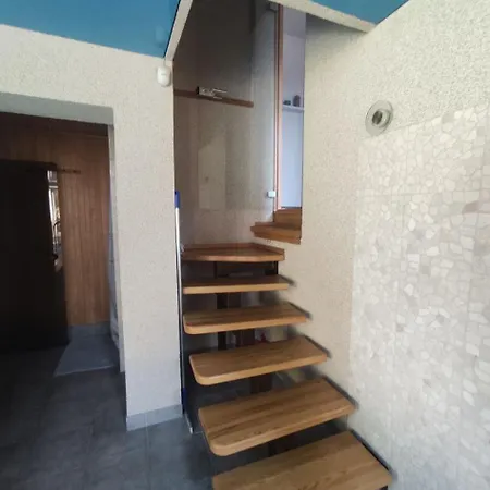 Sauna House In بارنو
